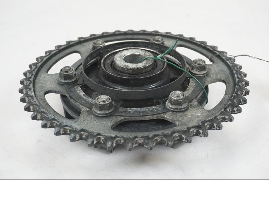 Baksidan på Drevfäste från en Yamaha MT-07 -2019 motorcykel.