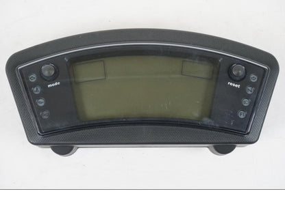 Framsidan på Instrumentpanel från en Kawasaki ER-6F -2010 motorcykel.