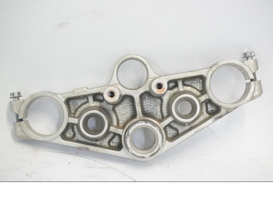 Baksidan på Gaffelkrona från en Suzuki DL 1000 -2003 motorcykel.