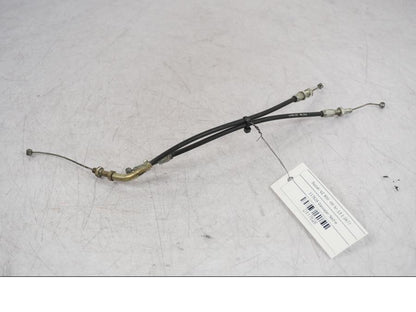 Framsidan på Gasvajer från en Suzuki VZ 800 -2000 motorcykel.