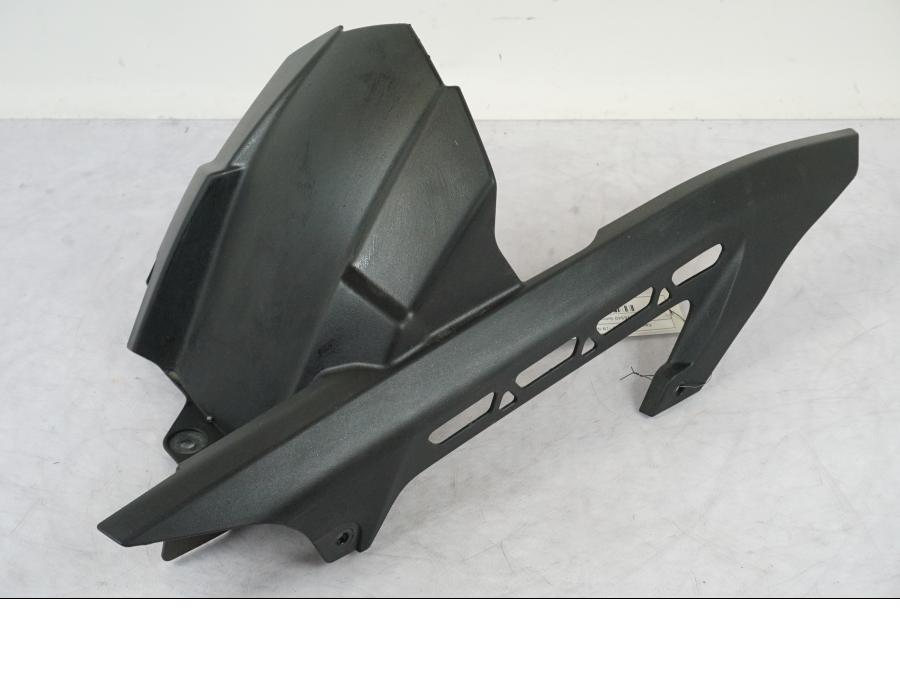 Framsidan på Svingskärm från en Kawasaki Z 900 -2019 motorcykel.