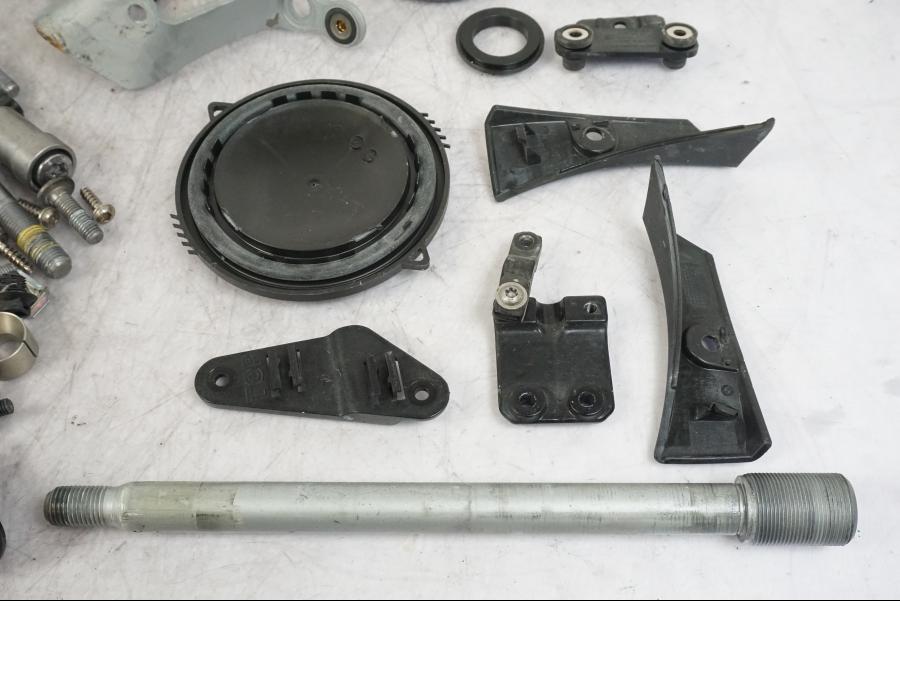 Extrabild2 på Skruv / Mutter etc från en BMW K 1600 GTL -2015 motorcykel.