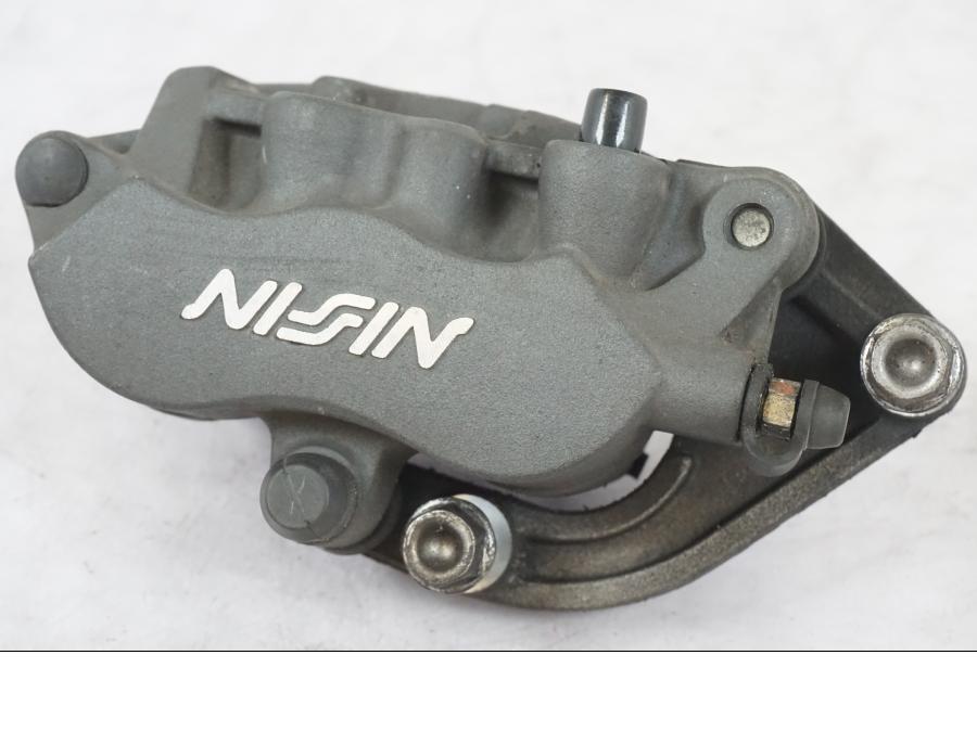 Framsidan på Bromsok från en Honda NT 650 V -2002 motorcykel.