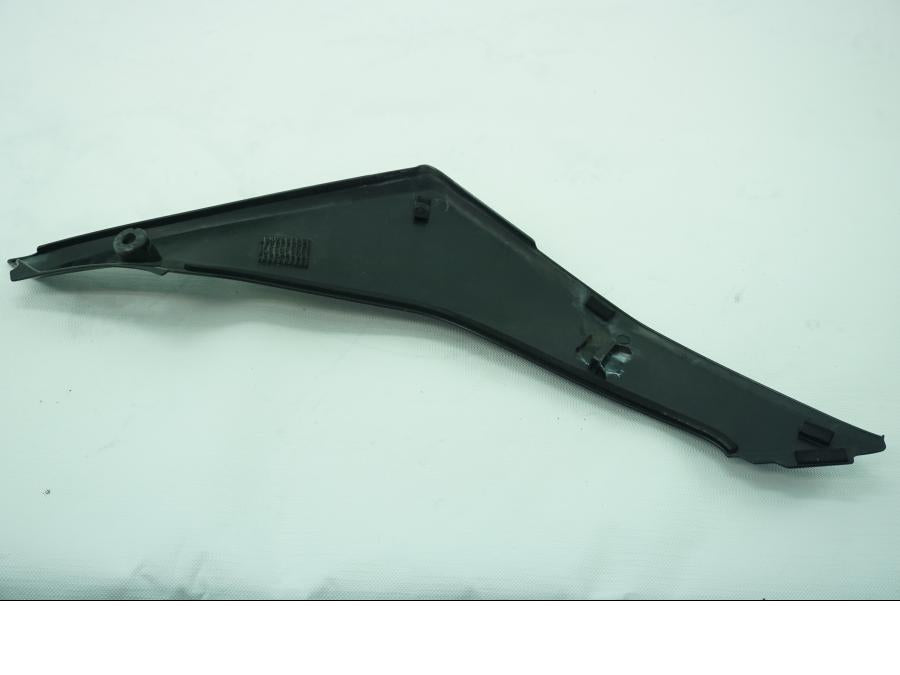 Baksidan på Sidopanel från en Suzuki GSX-R 1000 -2008 motorcykel.