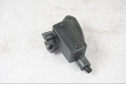 Framsidan på Kopplingshuvudcylinder från en KTM 1290 Super Adventure S -2022 motorcykel.