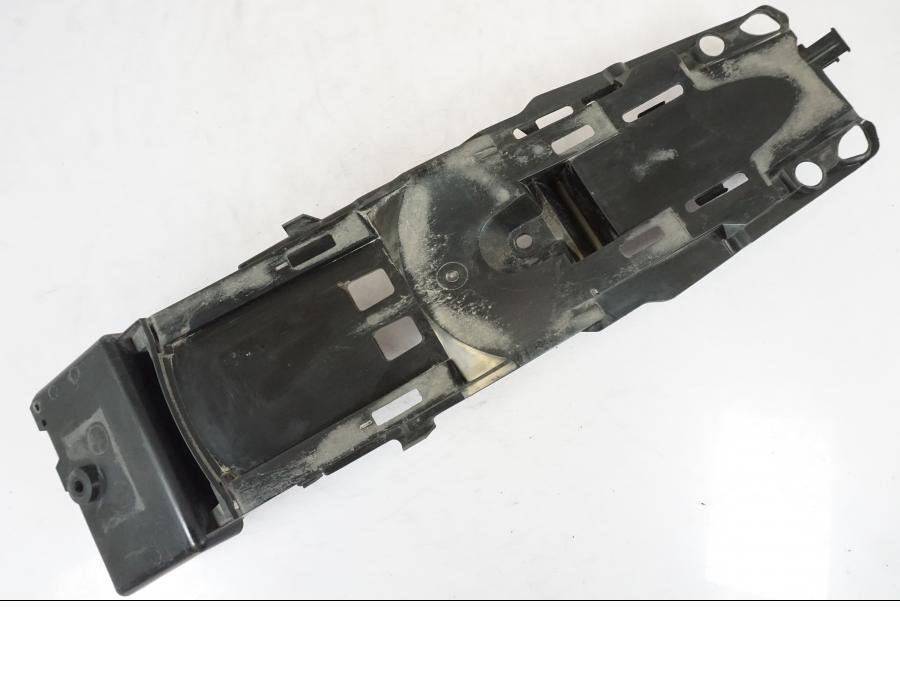 Extrabild4 på Undertail från en Suzuki GSX-R 750 -2006 motorcykel.