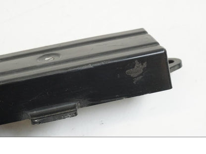 Baksidan på Plast från en Honda VFR 800 -2003 motorcykel.