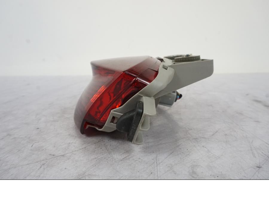 Snett nerifrån på Baklampa från en Kawasaki ER-6N -2008 motorcykel.