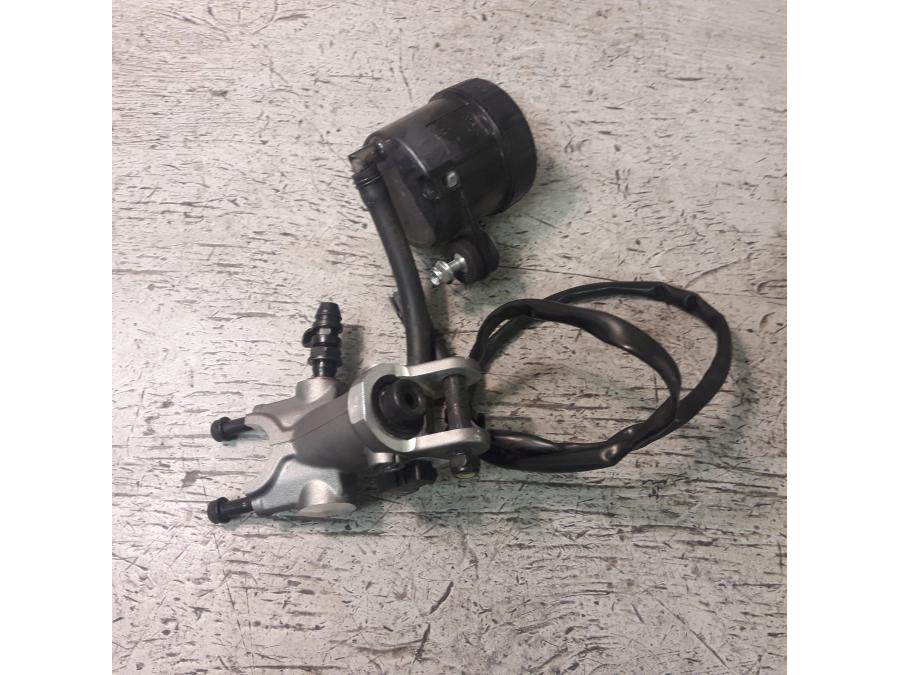 Framsidan på Bromshuvudcylinder från en Ducati Multistrada 1260 -2019 motorcykel.