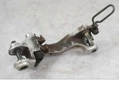 Framsidan på Bromsoksfäste från en Honda VFR 750 -1988 motorcykel.