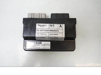 Framsidan på CDI / ECU från en Triumph Street Triple R -2011 motorcykel.