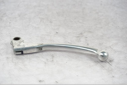 Vänster sida på Kopplingsgrepp från en Honda VT 600 C -1998 motorcykel.