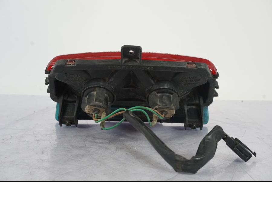 Vänster sida på Baklampa från en Honda VFR 750 -1994 motorcykel.