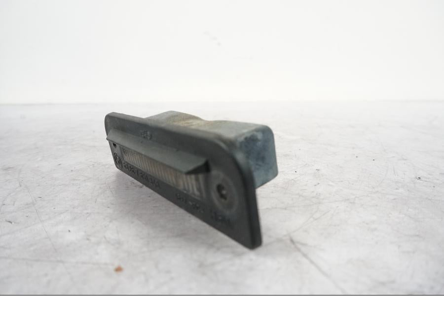 Vänster sida på Skyltbelysning från en BMW R 850 R -2004 motorcykel.