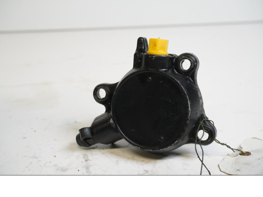 Framsidan på Kopplingslavcylinder från en Honda CBR 1100 XX -1999 motorcykel.