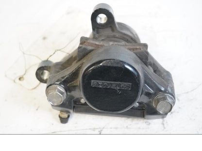 Framsidan på Bromsok från en Yamaha XVS 1100 -2001 motorcykel.