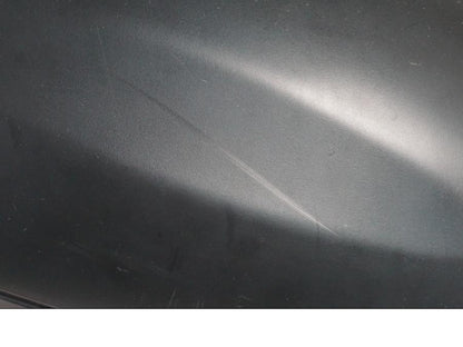 Snett nerifrån på Topbox från en BMW F 800 R -2018 motorcykel.