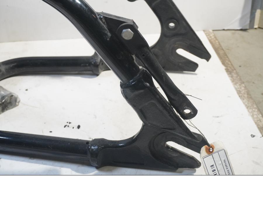 Baksidan på Sving från en Yamaha XVS 650 -1997 motorcykel.