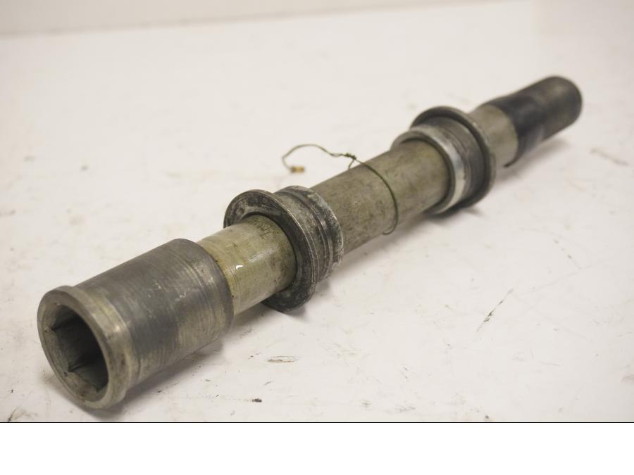 Framsidan på Axel från en Kawasaki Z 1000 -2003 motorcykel.