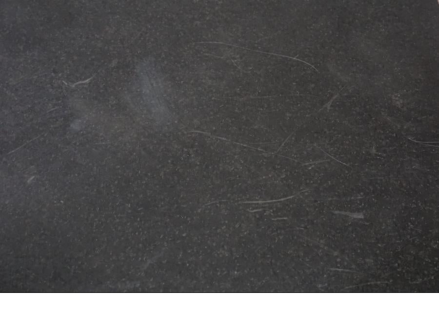 Snett nerifrån på Vindruta från en Yamaha FJR 1300 -2006 motorcykel.