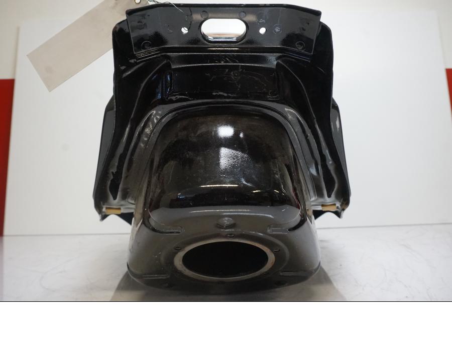 Höger sida på Bensintank från en Yamaha FZR 600 -1995 motorcykel.