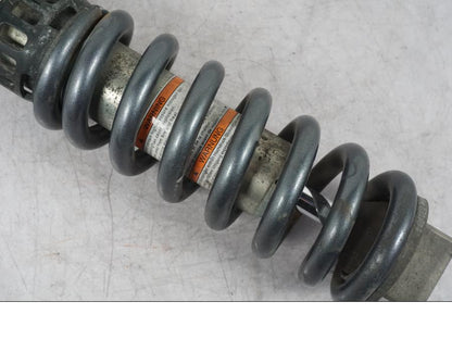 Höger sida på Stötdämpare från en Suzuki GSF 1250 -2010 motorcykel.