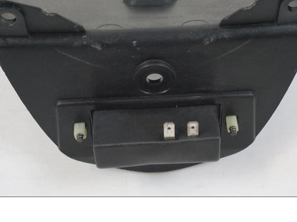 Snett nerifrån på Skylthållare från en BMW F 650 CS -2002 motorcykel.