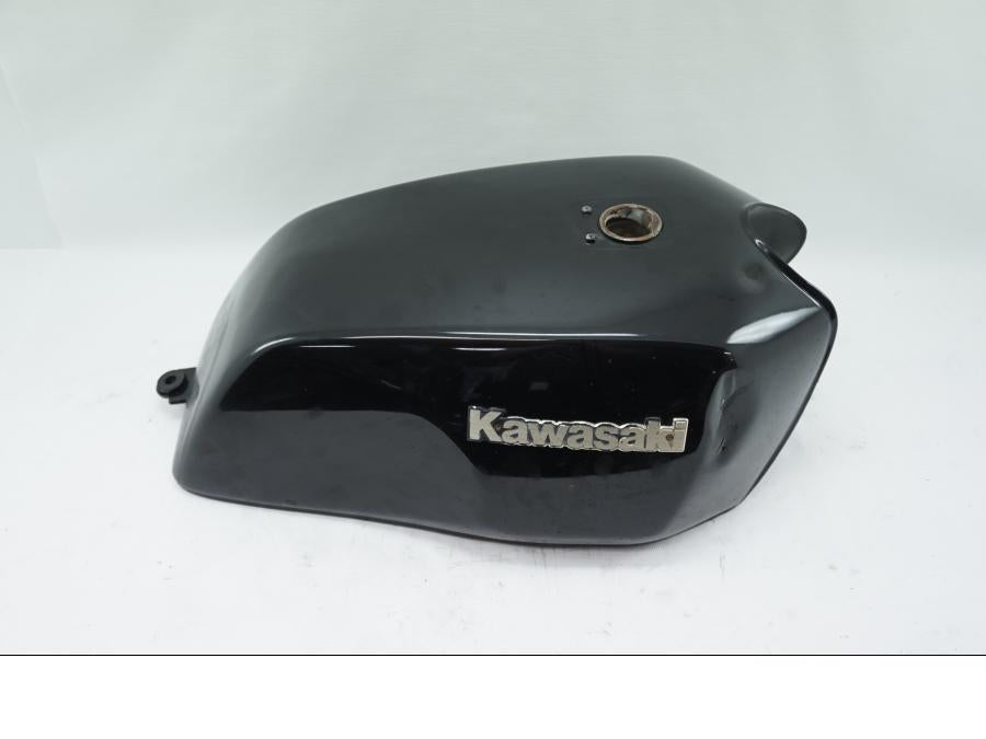 Baksidan på Bensintank från en Kawasaki Z 750 80-tal -1984 motorcykel.
