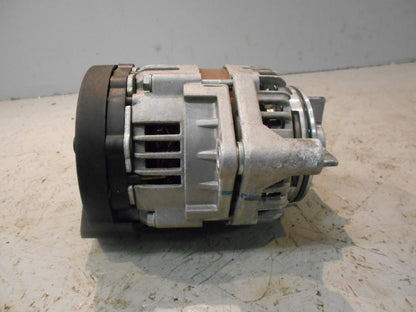 Baksidan på Generator från en BMW K 1300 R -2009 motorcykel.