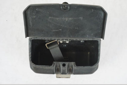 Snett uppifrån på Verktygslåda från en Suzuki GSX 550 EF -1985 motorcykel.