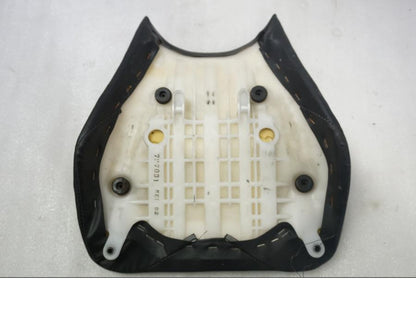 Snett uppifrån på Sadel från en Honda CBR 1000 RR -2007 motorcykel.