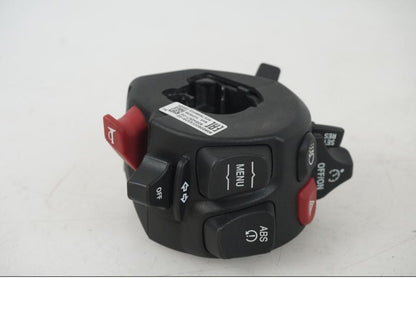 Framsidan på Styrelreglage från en BMW F 750 GS -2019 motorcykel.