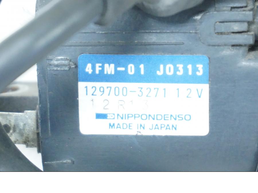 Höger sida på Tändspole från en Yamaha YZF 1000 R -1997 motorcykel.