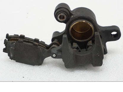 Baksidan på Bromsok från en Suzuki SV 1000 -2007 motorcykel.