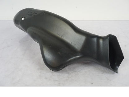 Framsidan på Luftintag från en Suzuki GSX-R 1000 -2005 motorcykel.