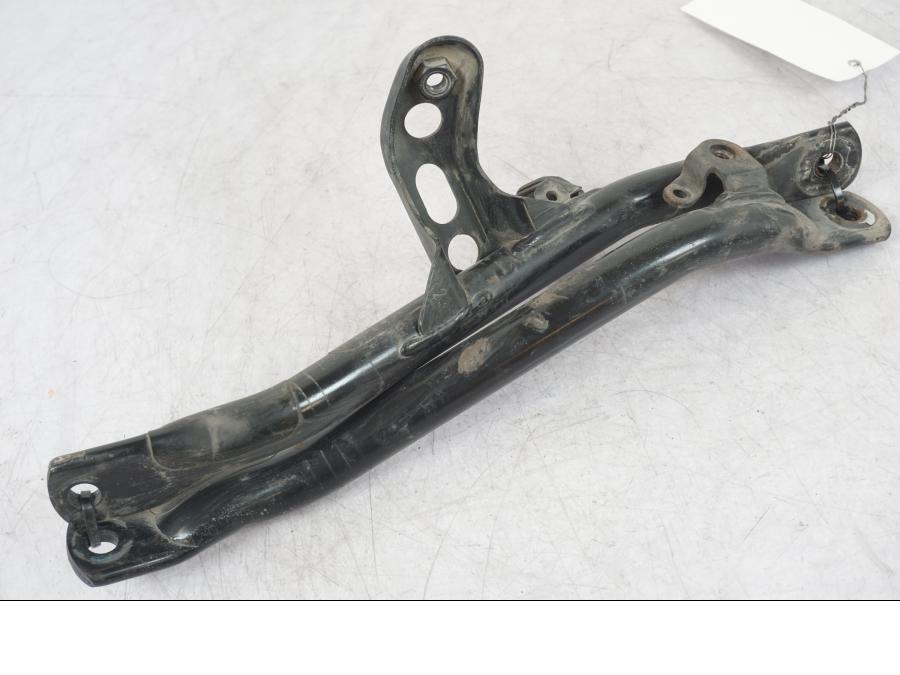 Framsidan på Ramdel från en BMW R 1200 GS -2005 motorcykel.