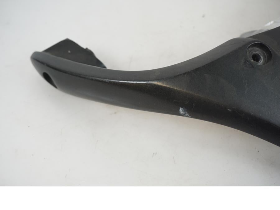 Snett uppifrån på Pakethållare från en Yamaha TDM 900 -2008 motorcykel.