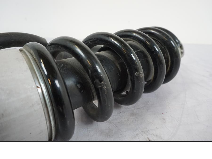 Snett uppifrån på Stötdämpare från en Honda VFR 1200 -2010 motorcykel.