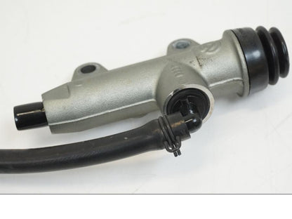 Extrabild2 på Bromshuvudcylinder från en Ducati Streetfighter V4 -2020 motorcykel.