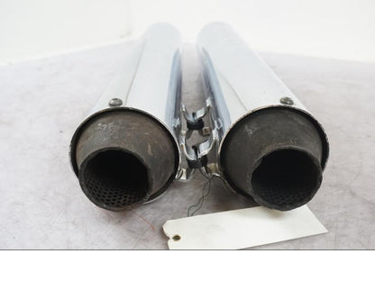 Vänster sida på Ljuddämpare från en H-D Fat Boy -2010 motorcykel.