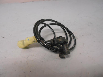 Framsidan på ABS givare från en Triumph Tiger 800 -2016 motorcykel.