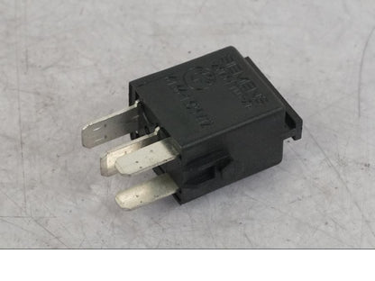 Baksidan på Relä från en BMW R 1100 GS -1998 motorcykel.