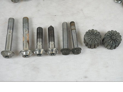 Baksidan på Skruv / Mutter etc från en Triumph Tiger Explorer -2013 motorcykel.