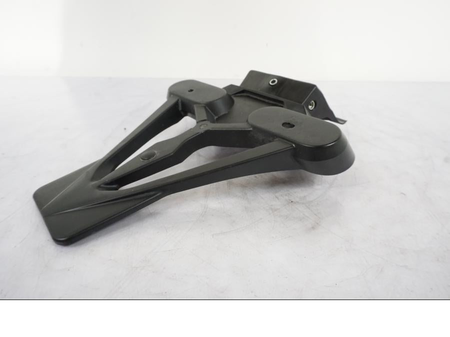 Höger sida på Skylthållare från en Honda VFR 1200 -2010 motorcykel.