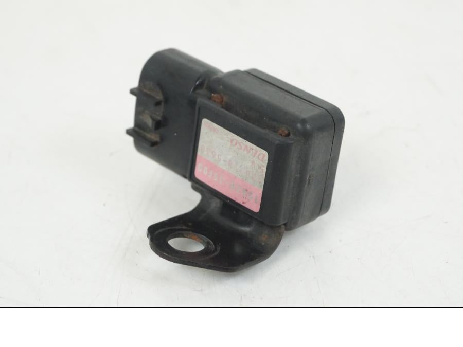 Framsidan på Mapsensor från en Suzuki GSX-R 750 -2001 motorcykel.