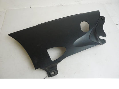 Framsidan på Sidopanel från en Indian Chieftain Dark Horse -2019 motorcykel.