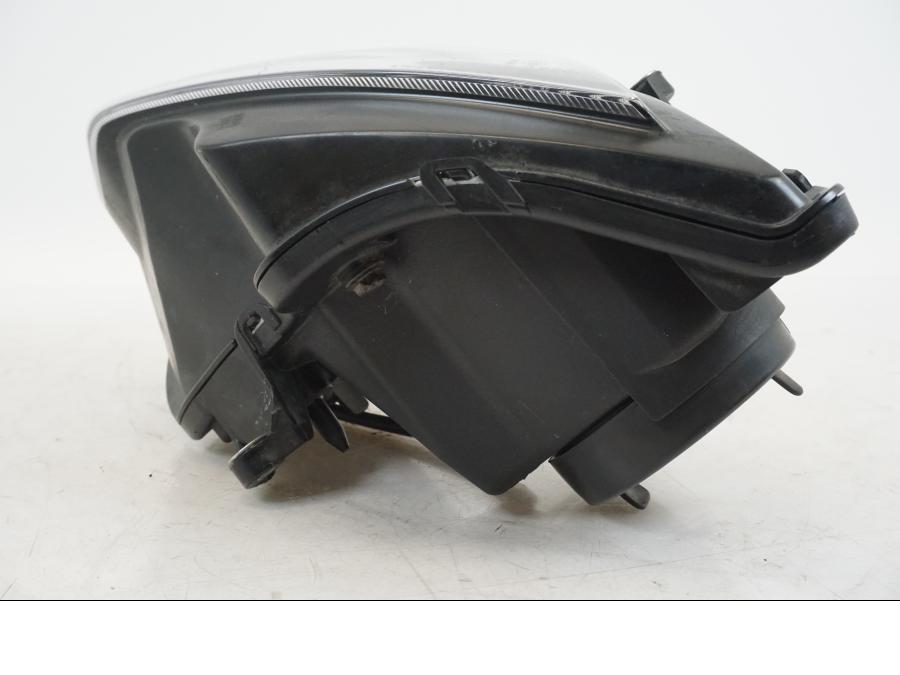 Vänster sida på Strålkastare från en Honda VFR 800 -2003 motorcykel.