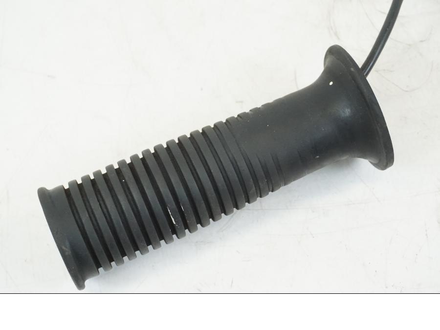 Extrabild2 på Värmehandtag från en BMW F 650 CS -2003 motorcykel.