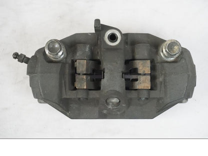 Snett nerifrån på Bromsok från en Suzuki GSX-R 750 -2006 motorcykel.