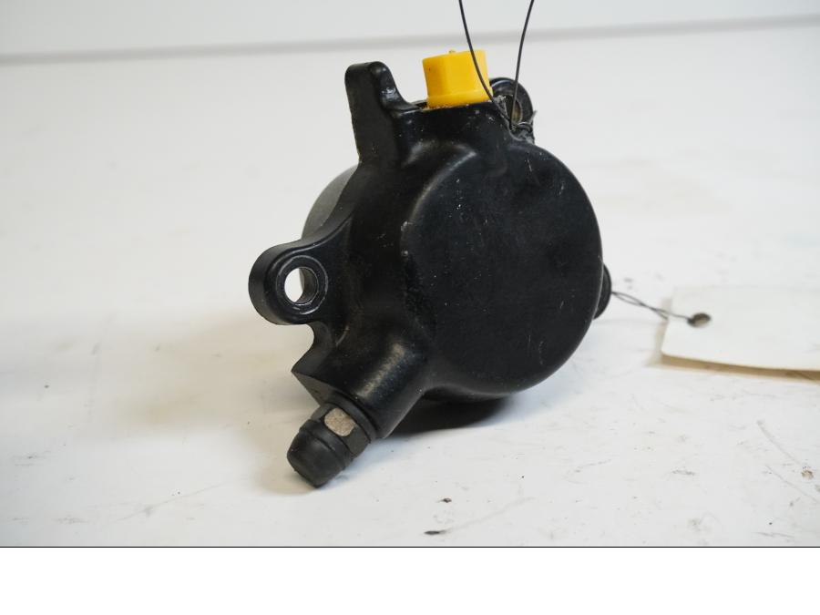 Framsidan på Kopplingslavcylinder från en Honda CBR 1000 RR -2005 motorcykel.